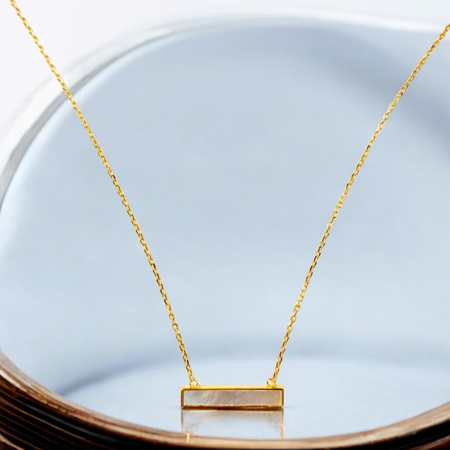 Mother of Pearl necklace with 18K gold-plated sterling silver chain