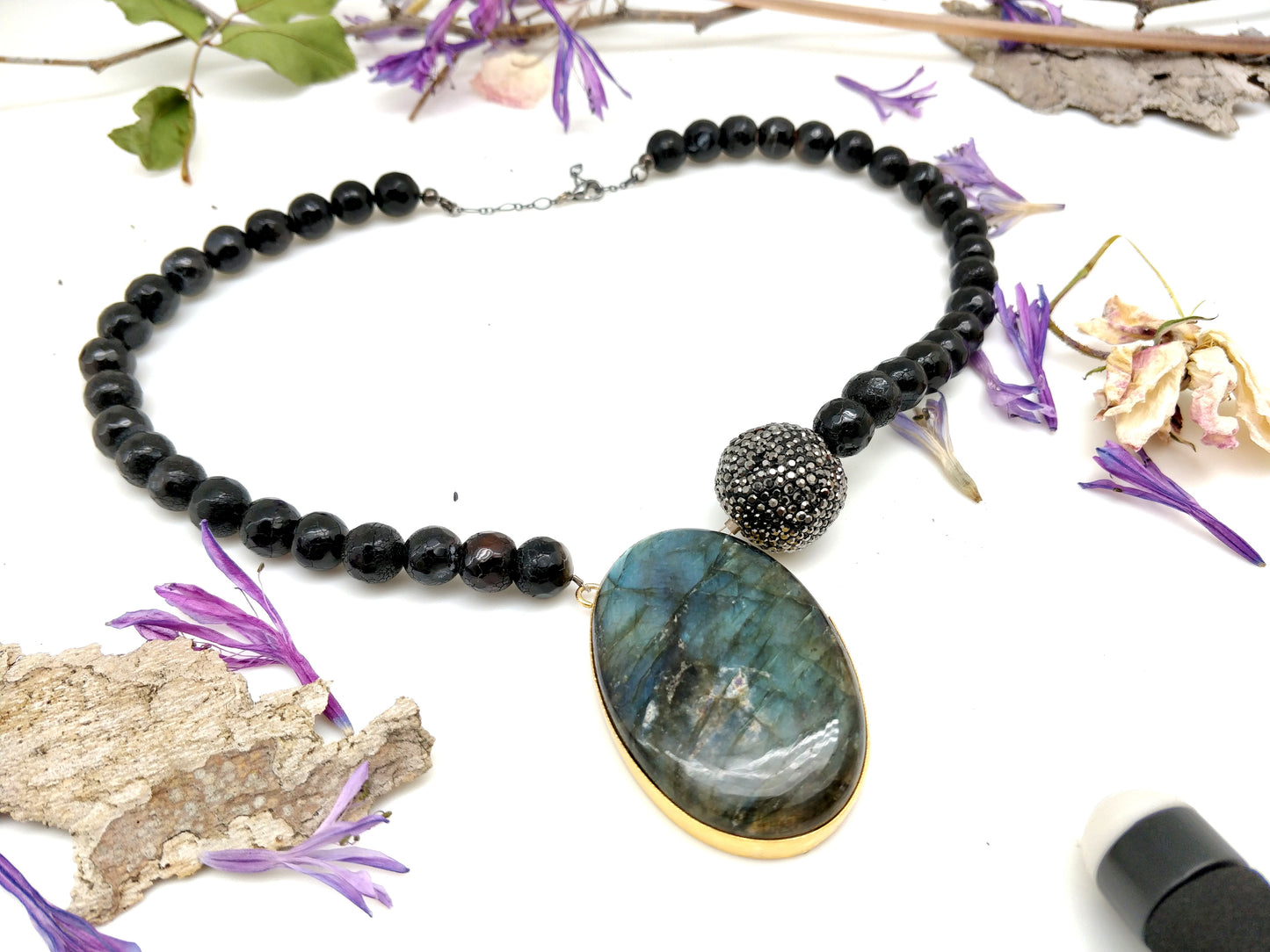 Labradorite Pendant Necklace - shopzeyzey