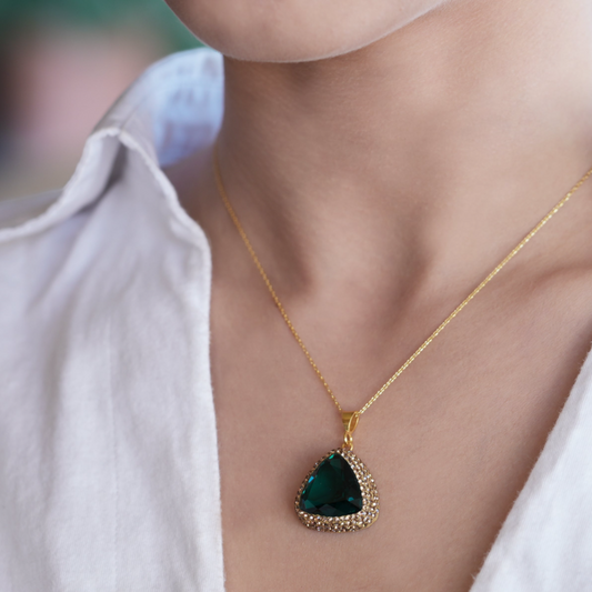 Green Emerald Stone Necklace - shopzeyzey