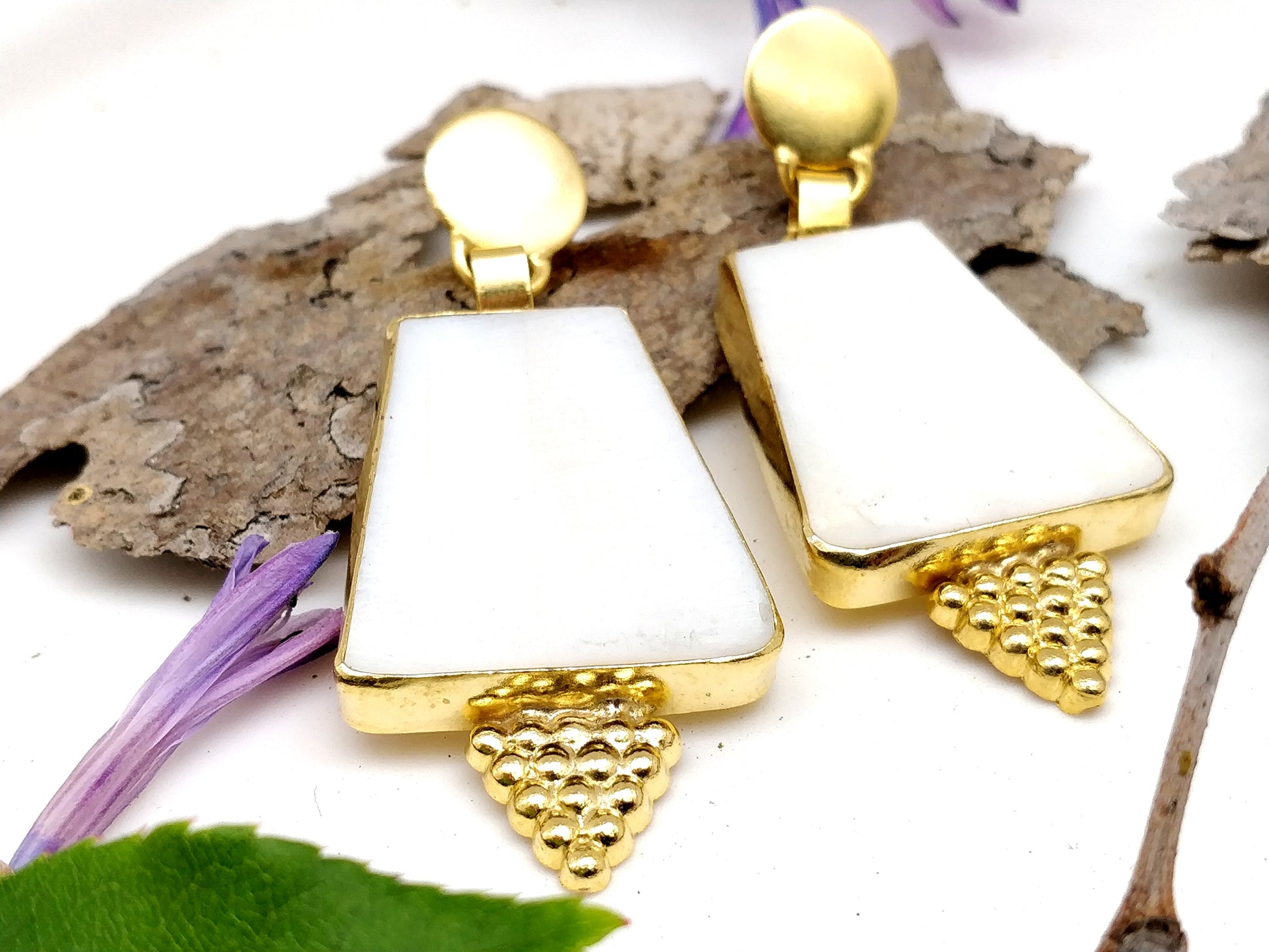 Sunshine Mother Pearl Gold Earrings - shopzeyzey