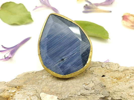Cat Eye Statement Gold Ring - shopzeyzey