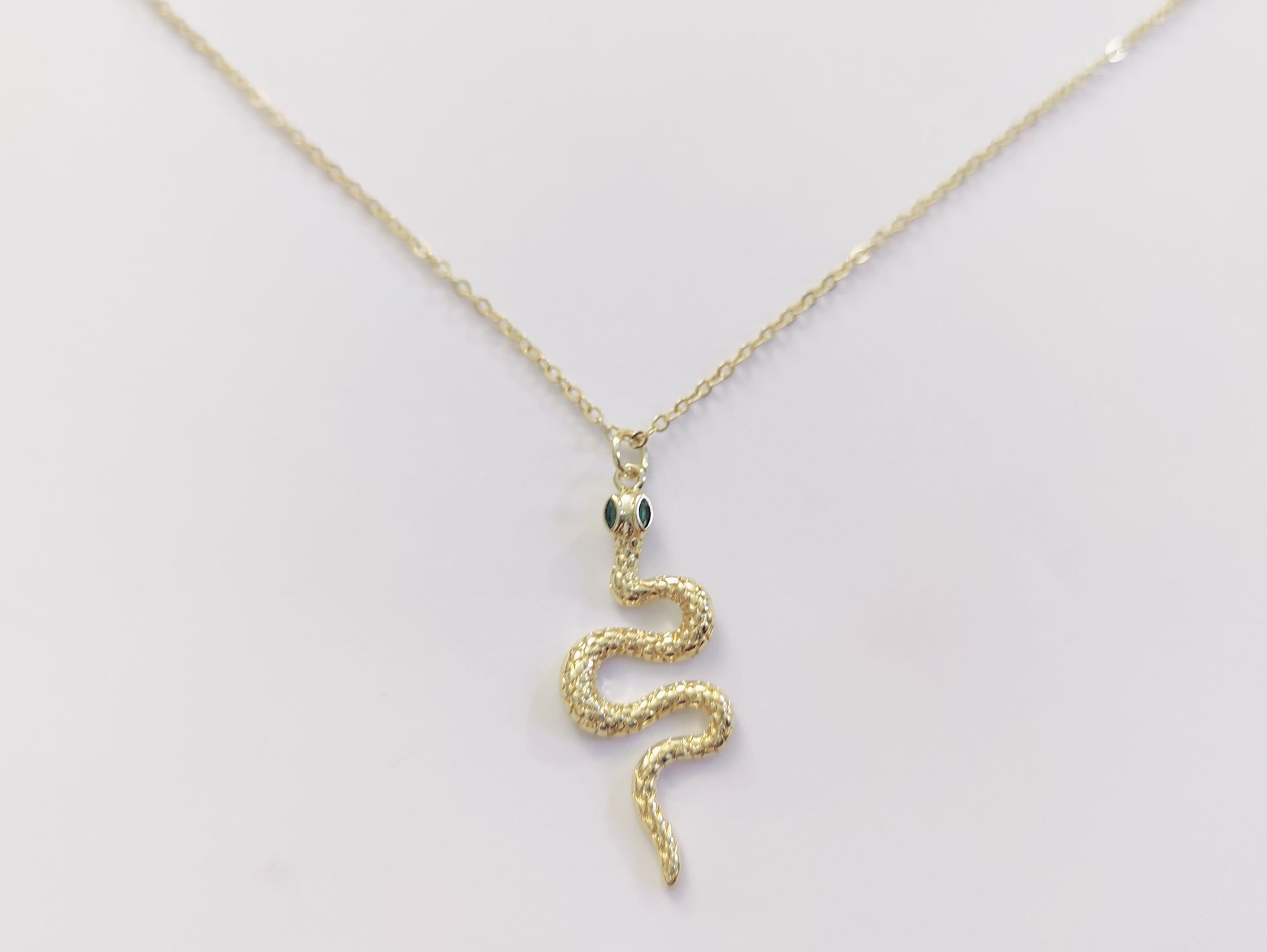 Snake Necklace - shopzeyzey